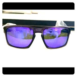 POLARIZED Oakley Purple sunglasses